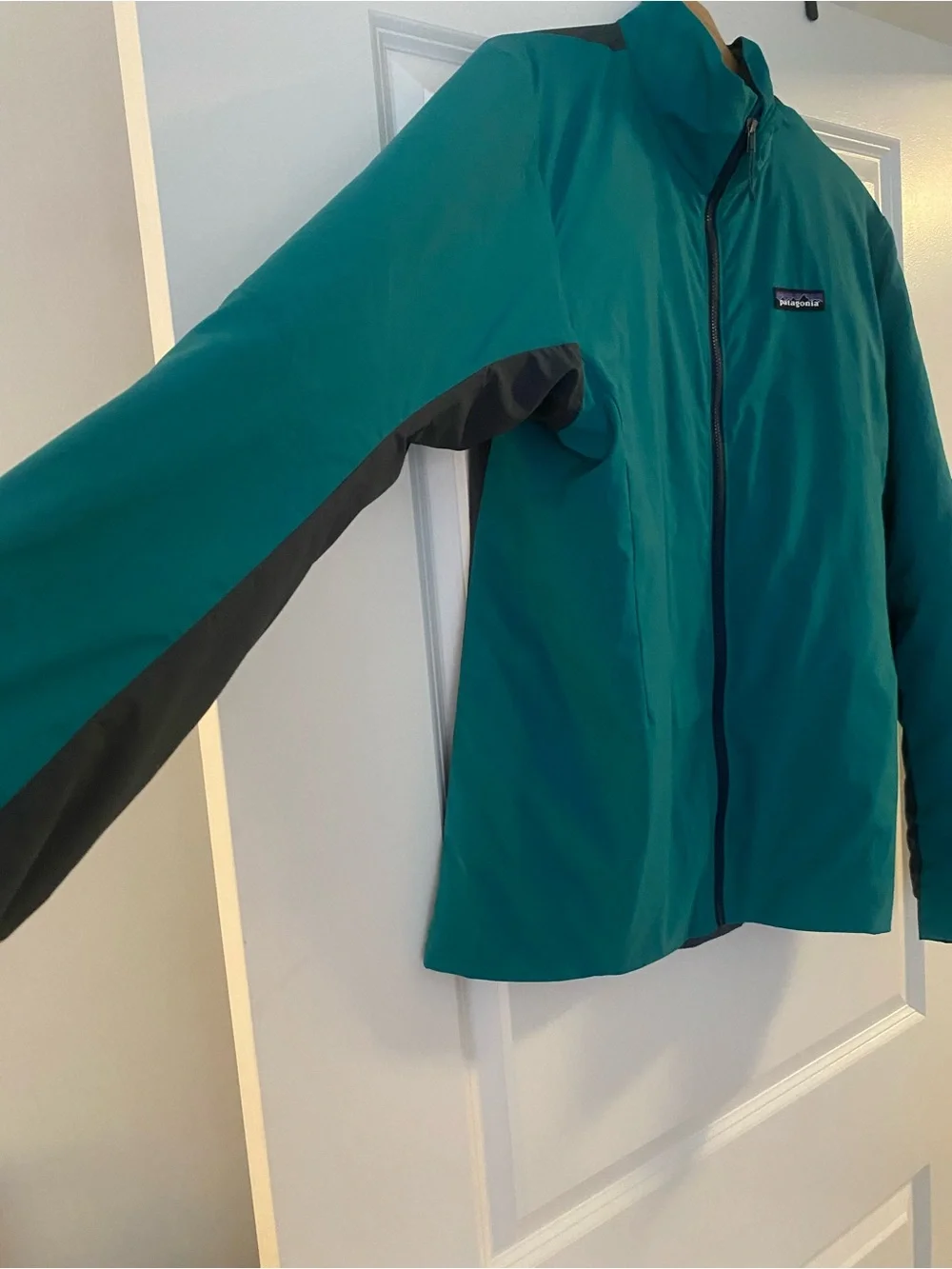 Patagonia Men's Teal Zip-Front Windbreaker Jacket